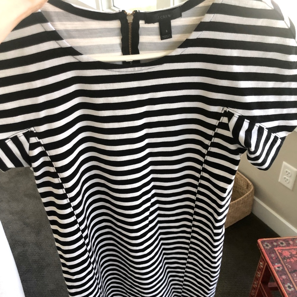 J crew short sleeve sheath dress